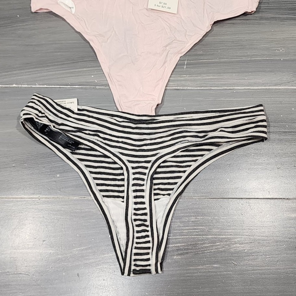 Alfani Intimates Thong Panties Underwear 3 Pair Size Large - Picture 3 of 8